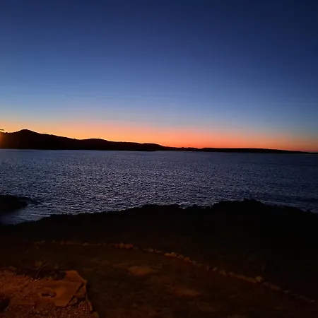 Casa Con Jardin ,vistas Al Mar Y Atardecer En Playas De Fornells Appartamento Es Mercadal